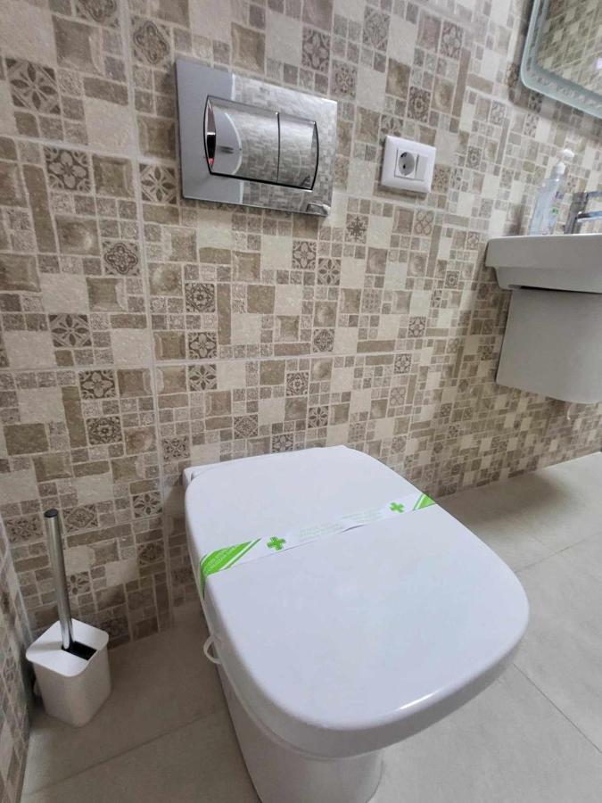 Sika Sunny Garden Apartment Arad Esterno foto